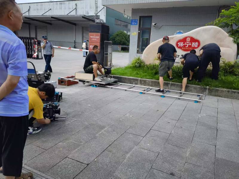 江州区广告片拍摄公司核心优势：全流程服务，让品牌广告片省心更出彩